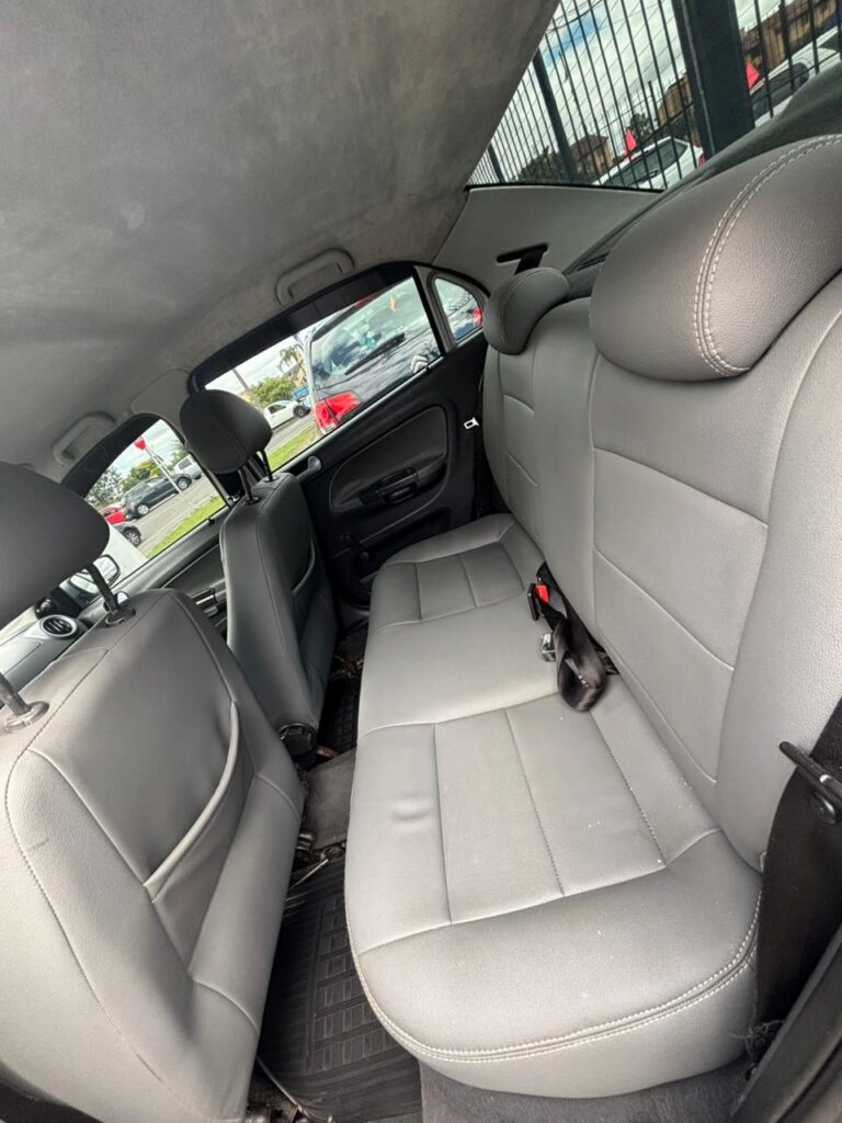 WhatsApp Image 2025-11-28 at 16.54.39 (2)